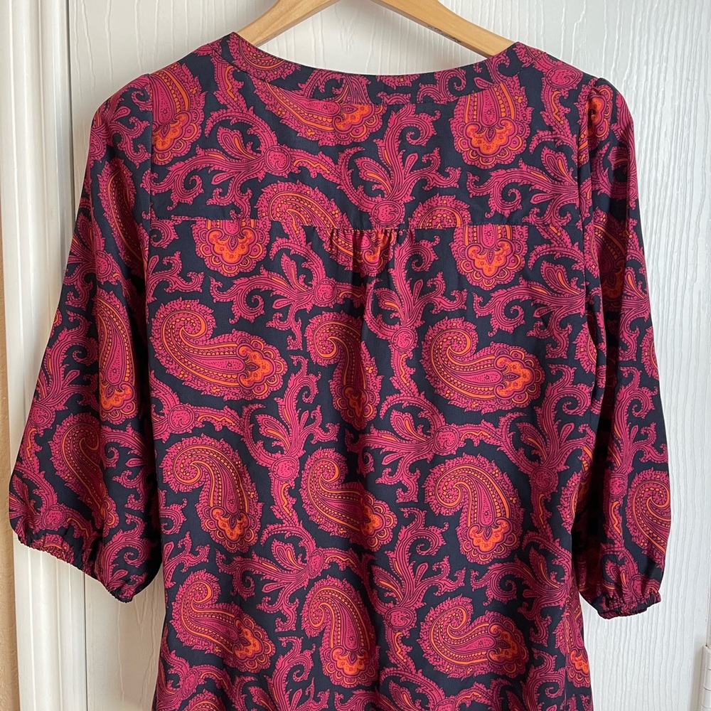 Loft maroon paisley light weight blouse, Sz medium